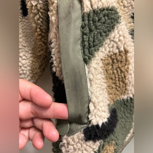 Stella McCartney Kids Camo Teddy Fleece size 5 years - Picture 4 of 10